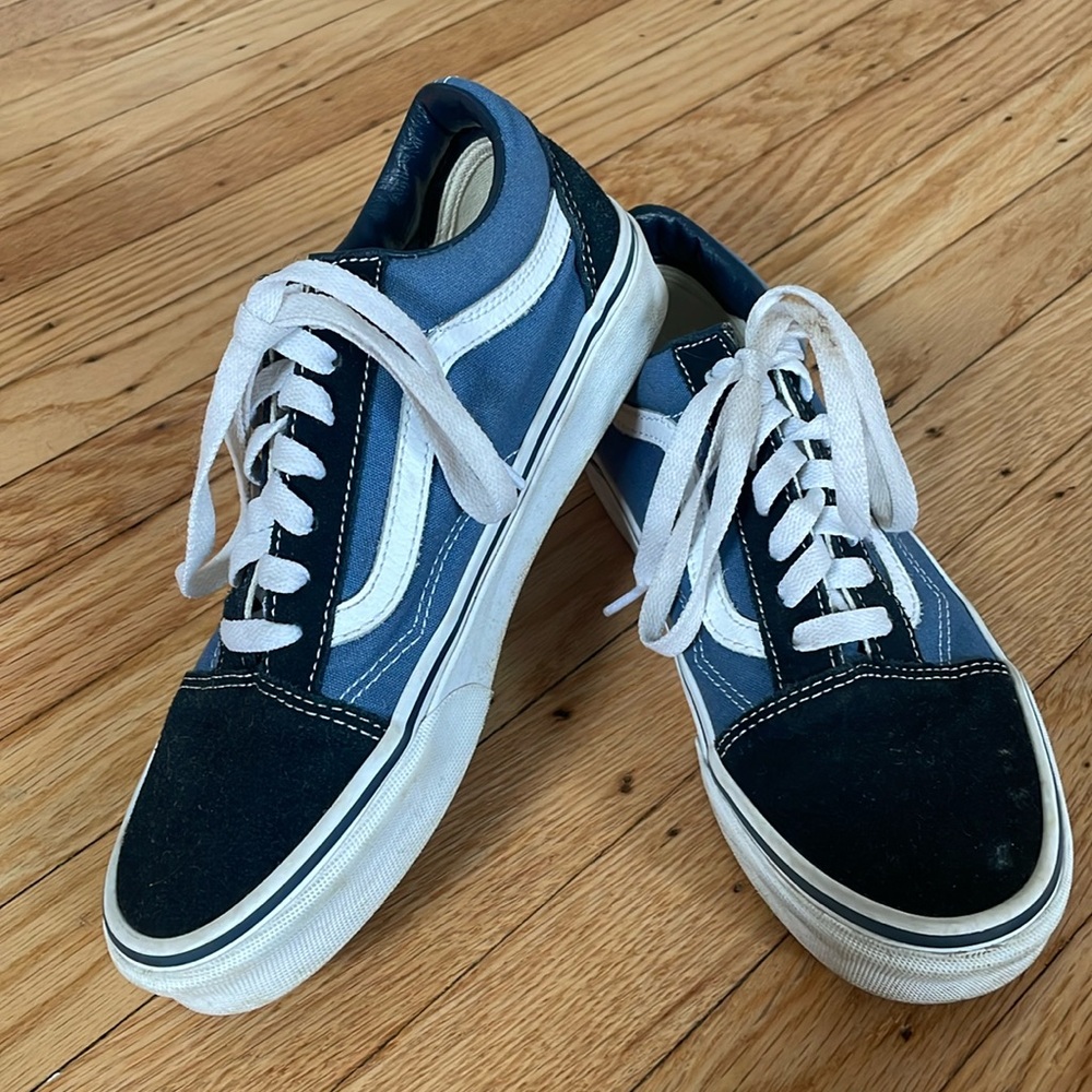 Vans Old Skool shoes, 5.5 Men / 7.0 Women